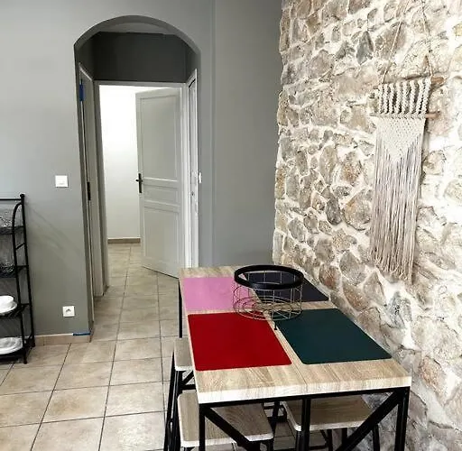 Superbe Dans Un Mas 아파트